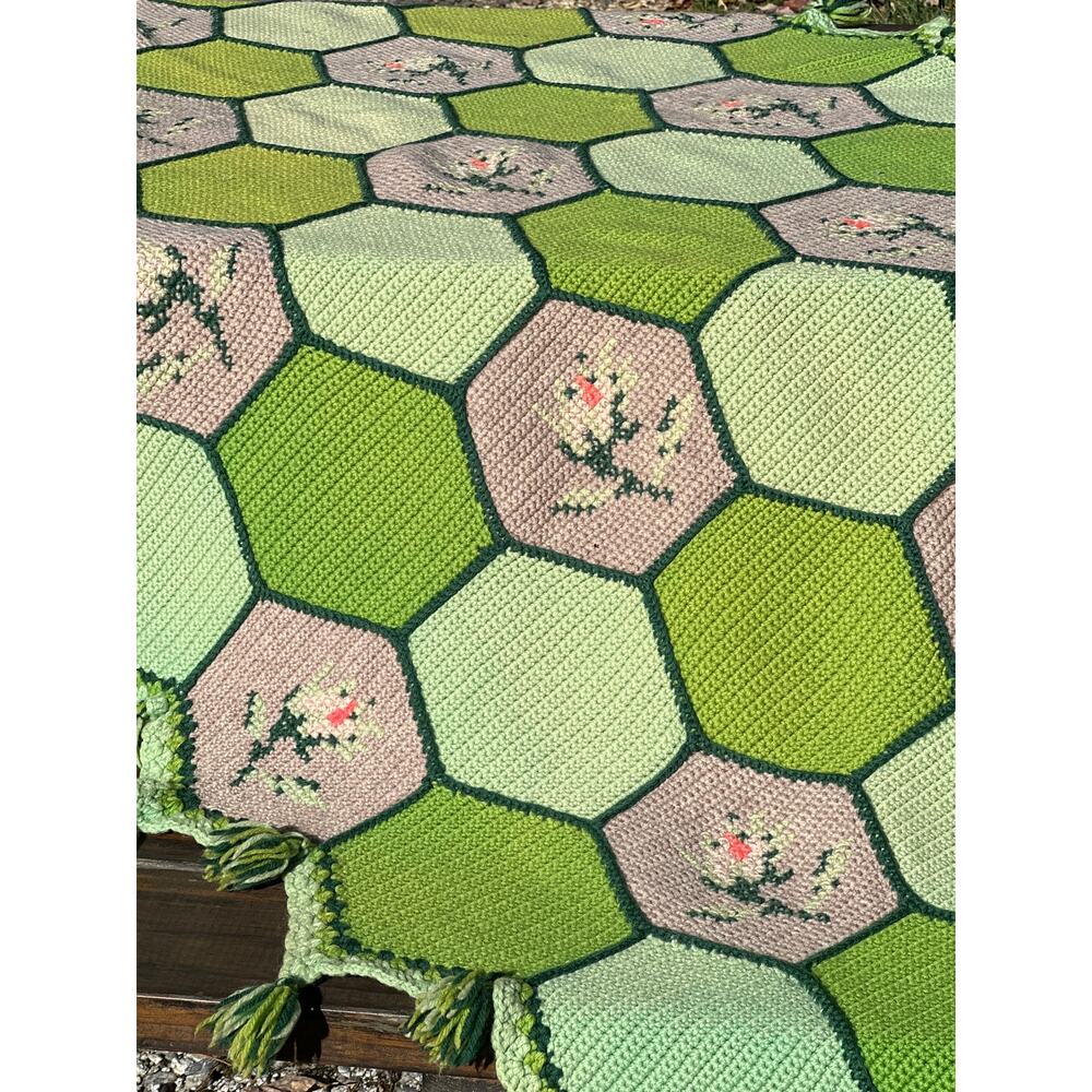 Vintage Hexagon Floral Roses Afghan Throw Blanket Flower Handmade Grandma 70s